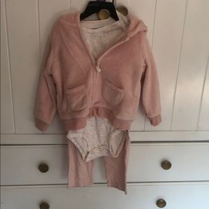 New cozy girl outfit set | 24 months | hooded